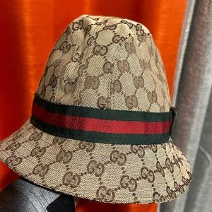 Gucci bucket hat